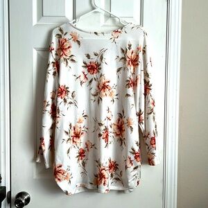 EUC Emerald floral top